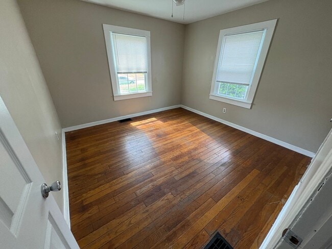 Foto del edificio - 1028 E 19th Ave