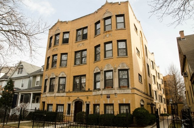 Primary Photo - 4325-29 N Hermitage