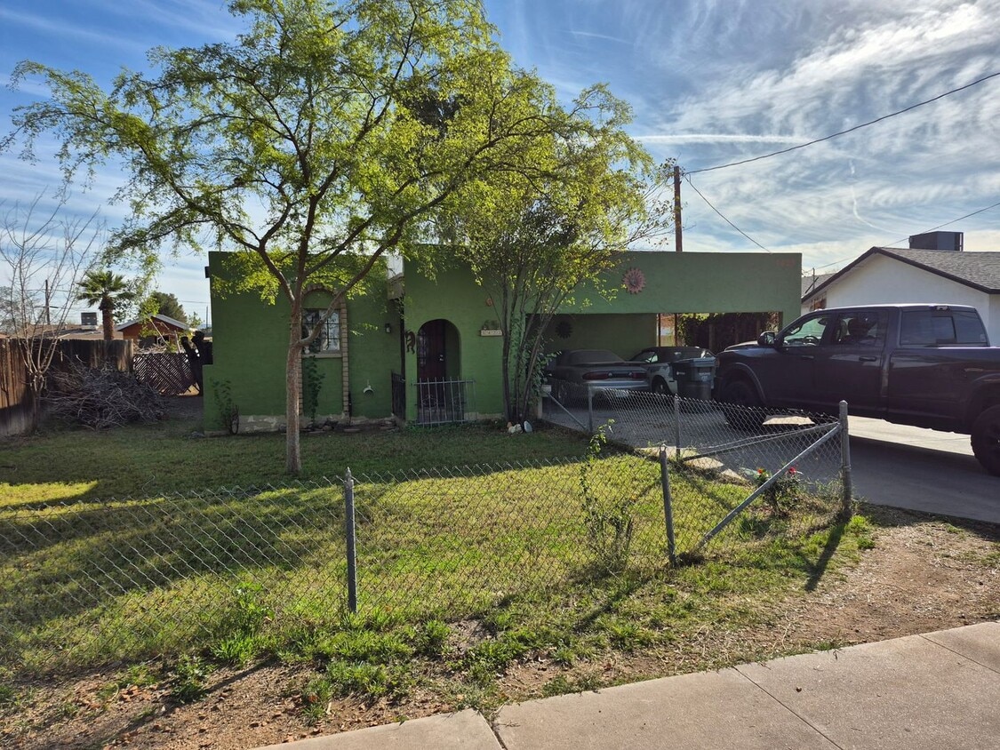 Nice 2 bedroom in historic district! - Nice 2 bedroom in historic district!