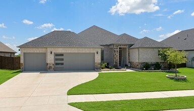 Building Photo - 247 Half Moon Dr