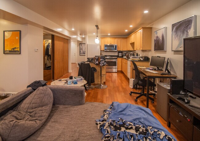 Foto del edificio - 1537 N Rockwell St