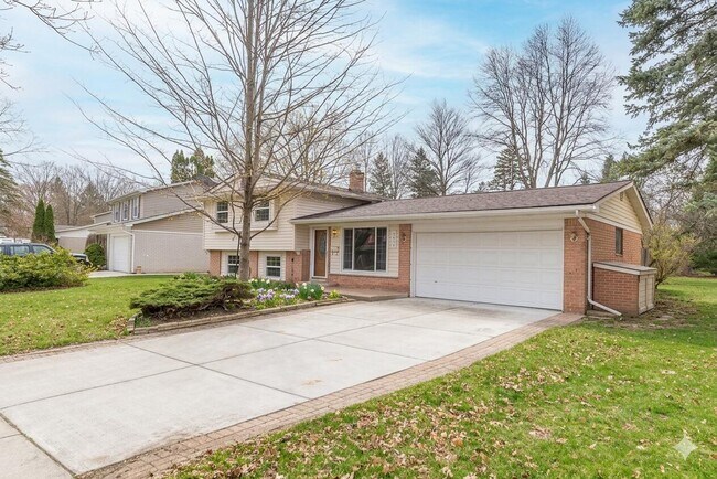 Foto del edificio - 3212 Lockridge Dr