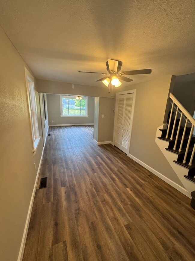 Foto del edificio - 10523 Williamson Rd