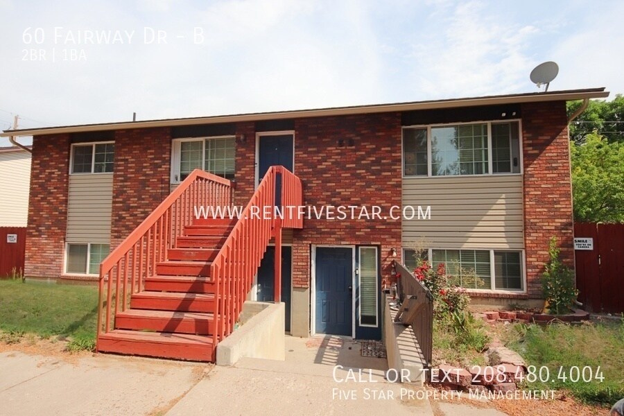 Foto principal - 60 Fairway Dr