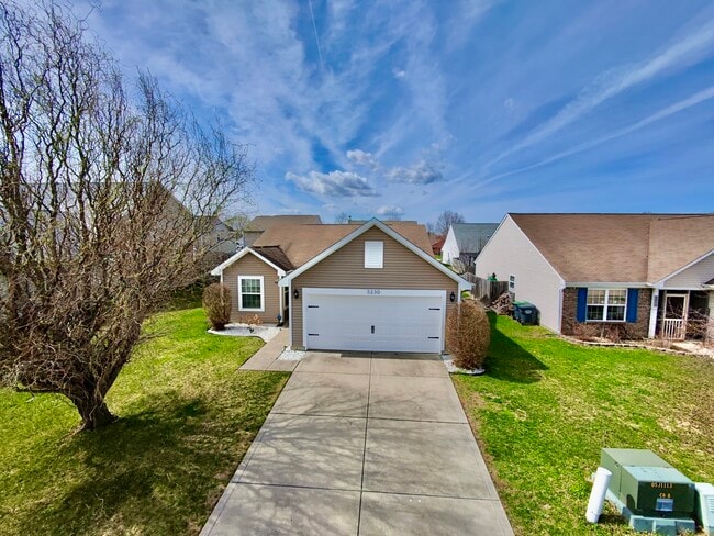 Building Photo - 3230 Monterey Dr