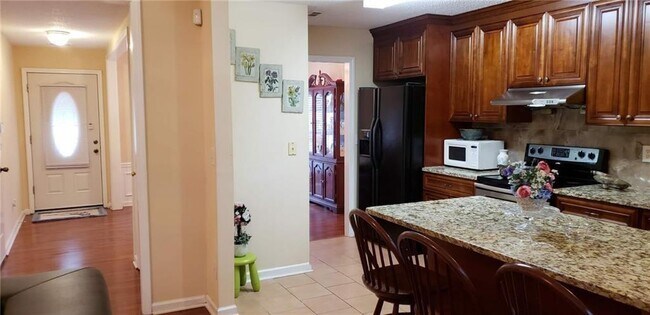 Foto del edificio - 2880 Binghampton Ln
