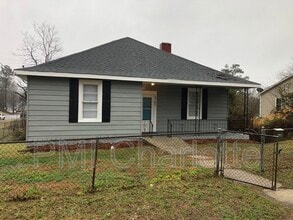 Building Photo - 1707 Parkdale Ave
