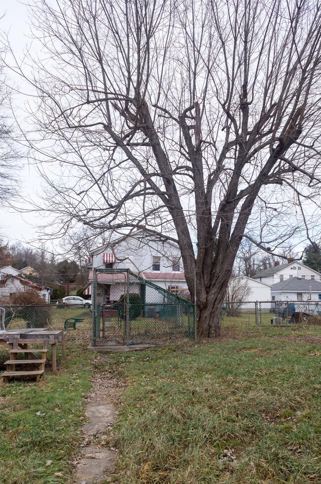 Foto del edificio - 11 Edna St