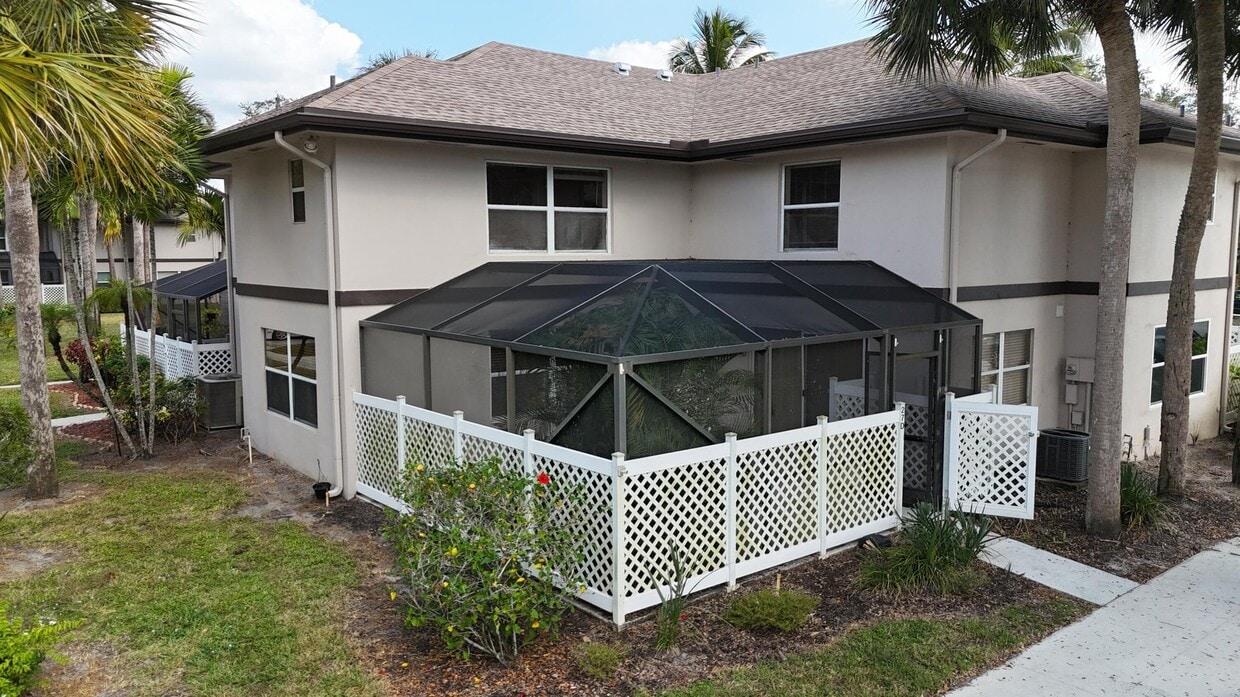 Photo - 27 Clinton Ct (Royal Palm Beach, FL)