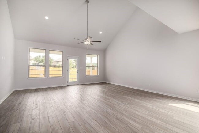 Building Photo - 3924 Mineral Dr
