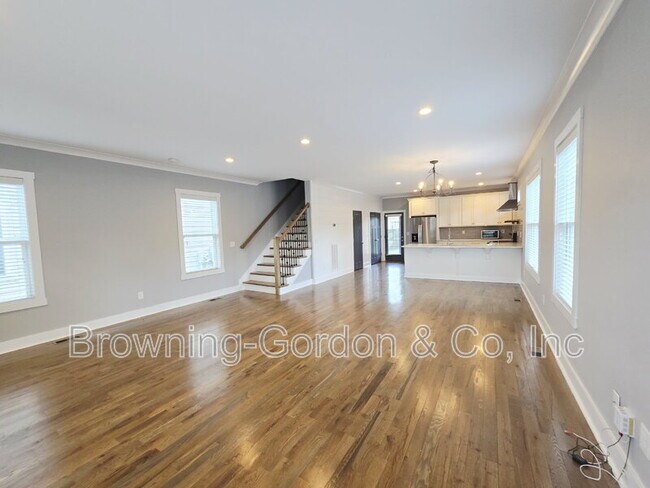 Foto del edificio - 668A James Ave