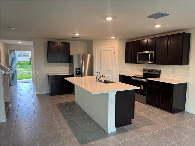 Foto del edificio - 4251 SW 53rd Ln Rd