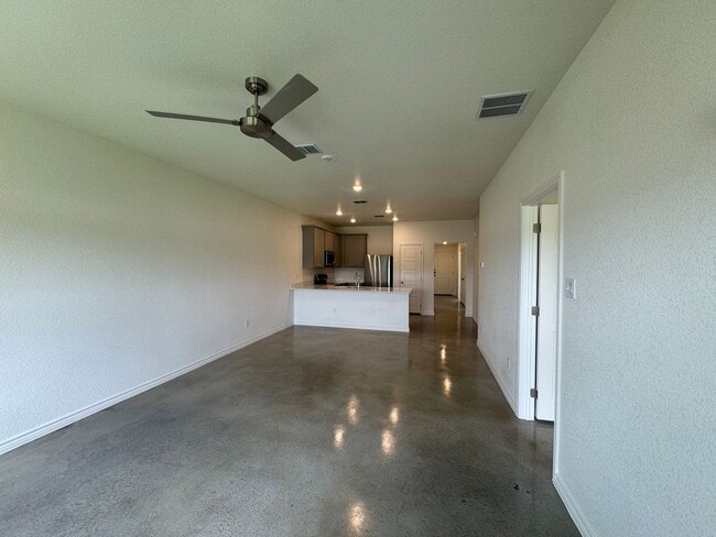 Building Photo - 1117 Lindsey Dr