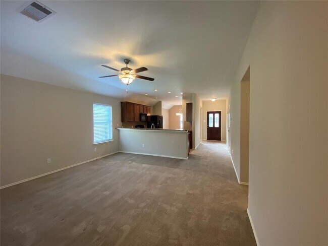 Building Photo - 10303 Whisper Bluff Dr
