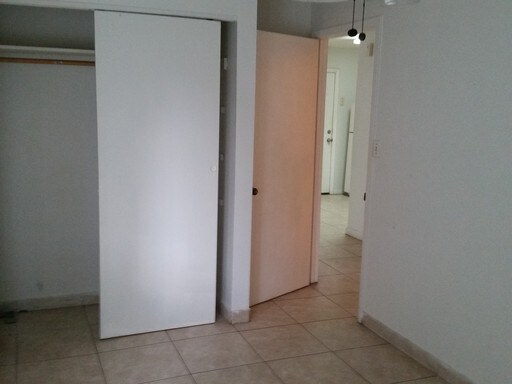 Foto del edificio - 1415 E Holland Ave
