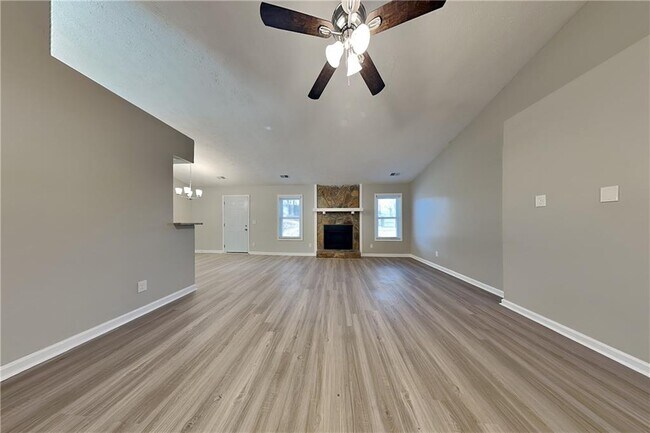 Foto del edificio - 229 Colemans Bluff Dr