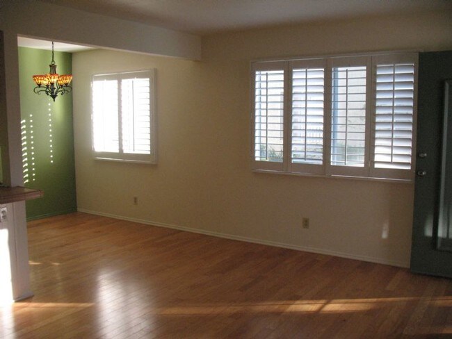 Building Photo - 2 Story Condo - Marina Village