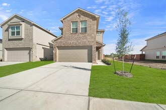 Building Photo - 13305 Nabob Dr
