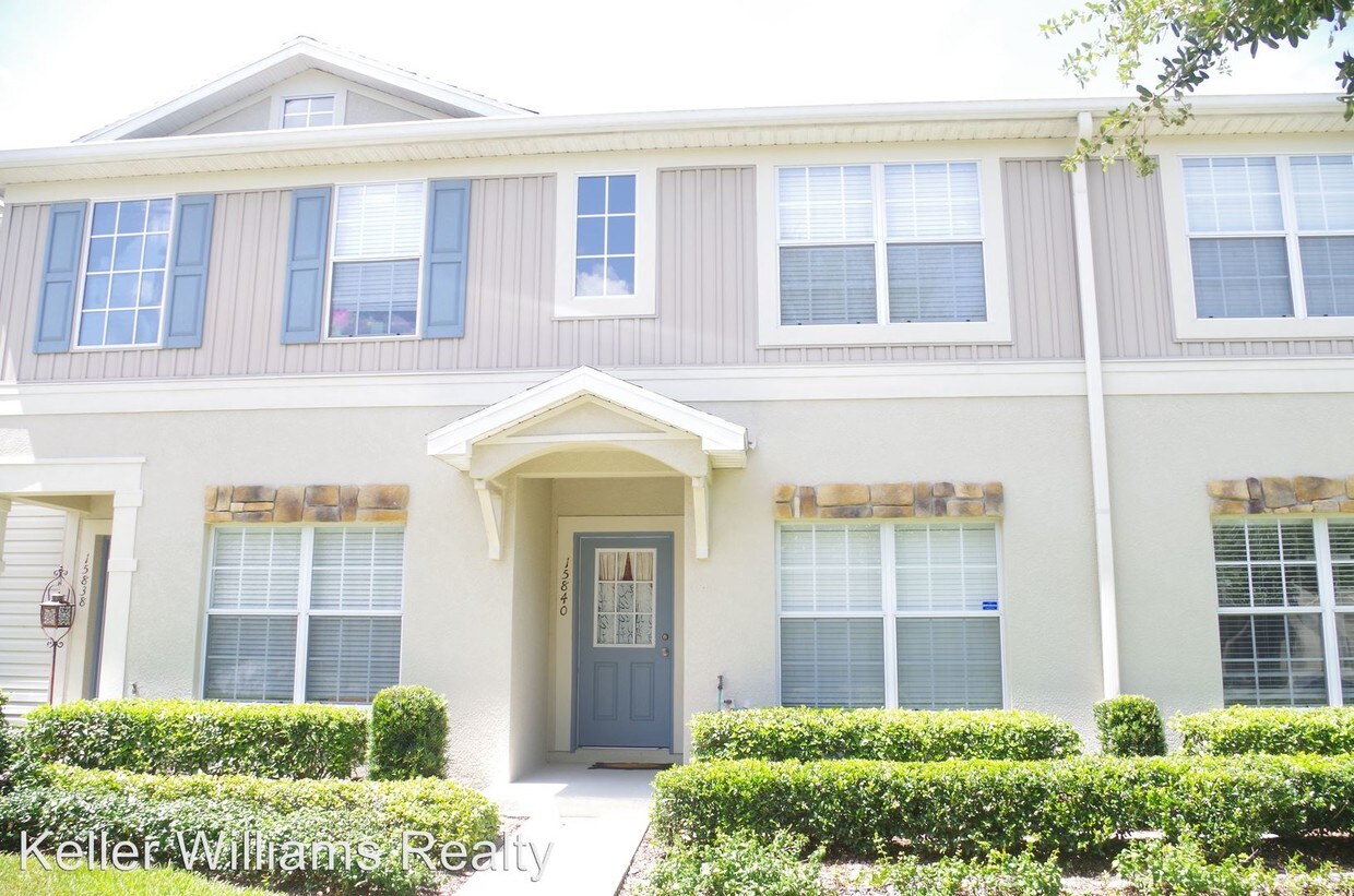 Foto principal - 15840 Fishhawk View Dr