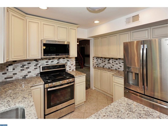 Building Photo - 1292 Churchville Rd