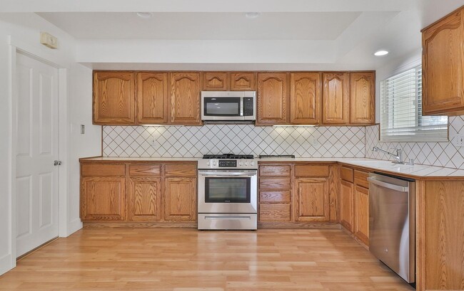 Foto del edificio - 1917 Hobart Dr