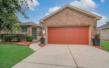 Building Photo - 21379 Village Crossing Ln