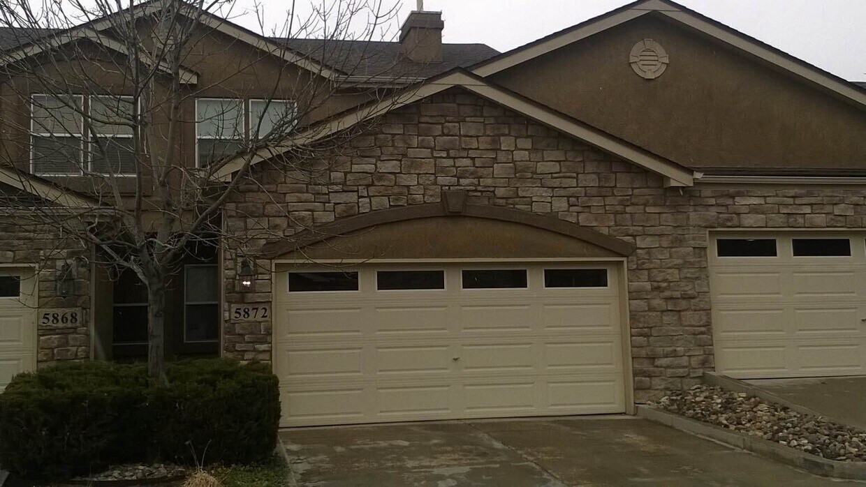 5872 New Crossings Point, Colorado Springs, CO 80918 Townhome Rentals in Colorado Springs CO