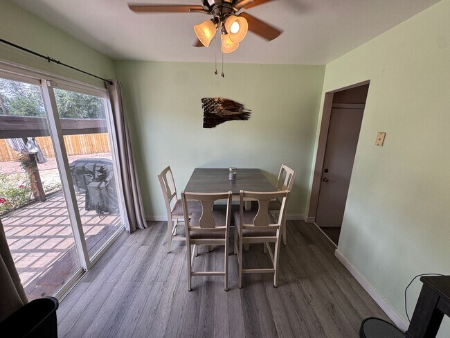 Foto del edificio - Beautiful 4 Bed 2 Bath in Stratmoor Valley