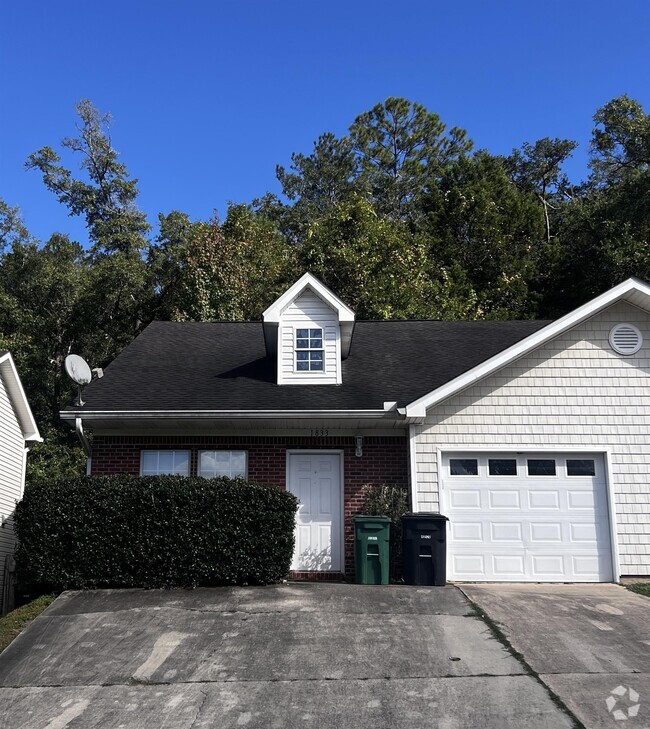 Building Photo - 1833 Nena Hills Dr