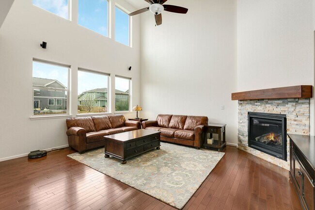 Foto del edificio - 4 bed, 5 bath House in  Timnath