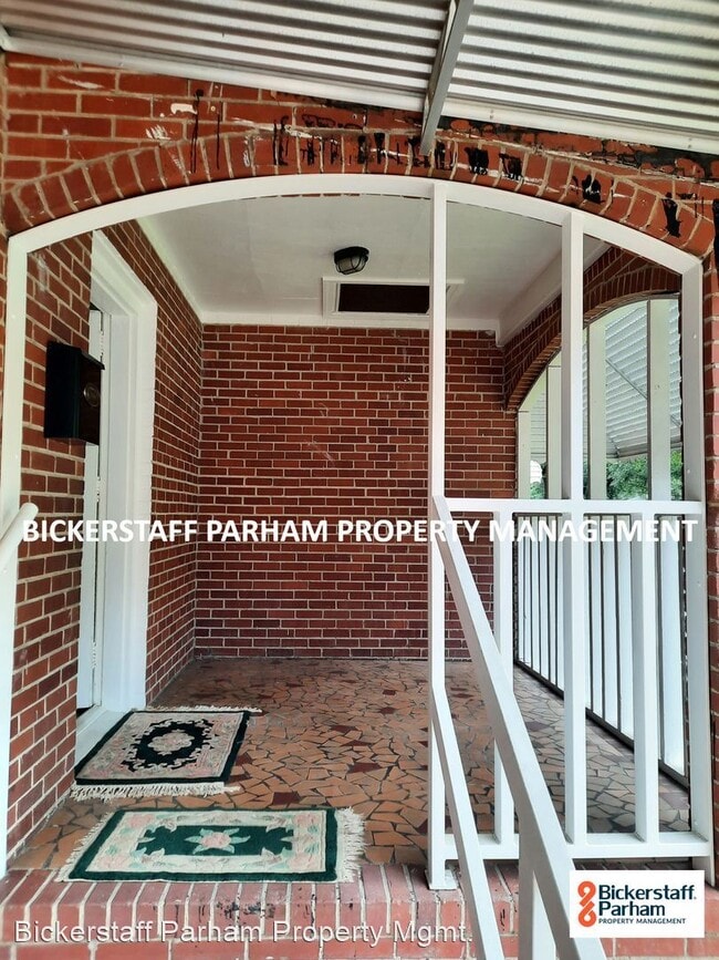 Building Photo - 2 br, 1 bath House - 1081 Benner Avenue