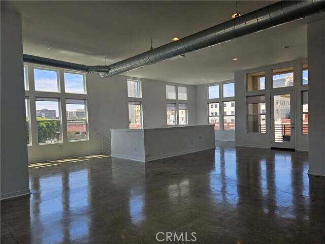 Foto del edificio - 291 N Sycamore St