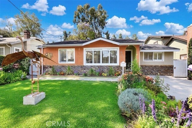 Foto del edificio - 647 W Montecito Ave