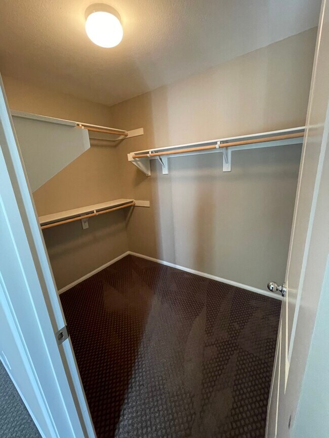 Foto del edificio - Lacroix Ave