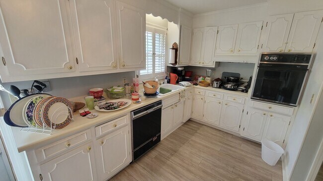 Foto del edificio - 4 Bed, 2.5 Bath Home Available in Taylors
