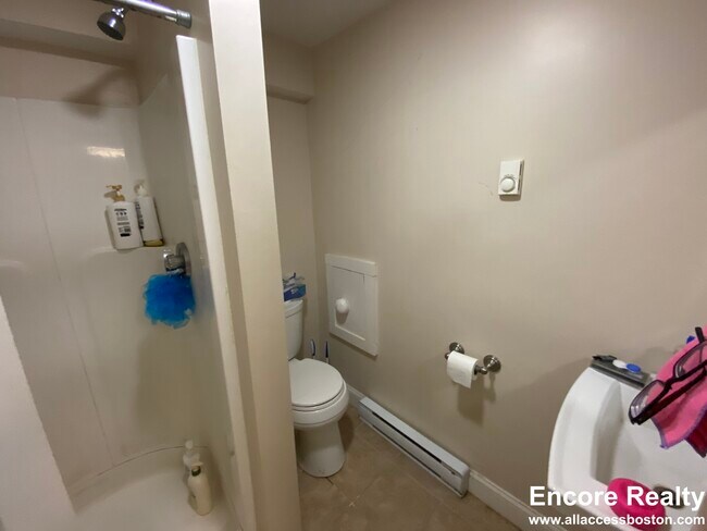 Building Photo - 895 Huntington Ave