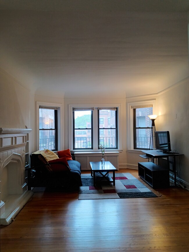 Foto del edificio - 5331 S Dorchester Ave
