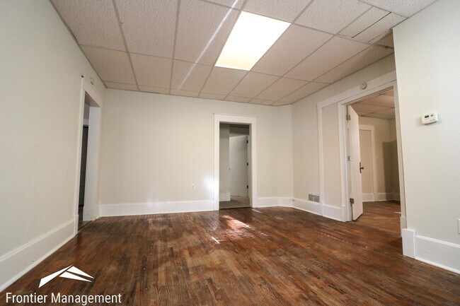 Building Photo - 901 Osage St