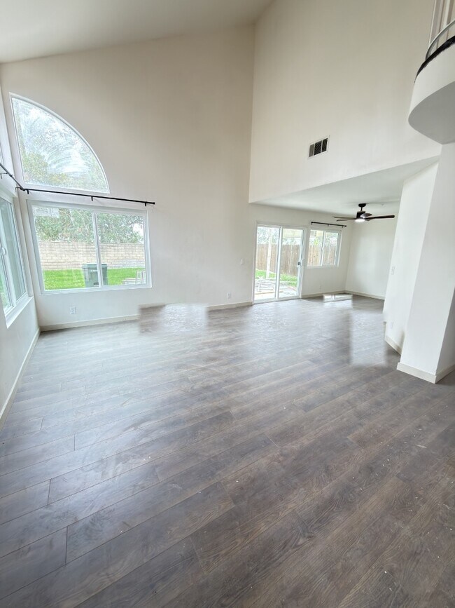Building Photo - 14941 Edelweiss Ln