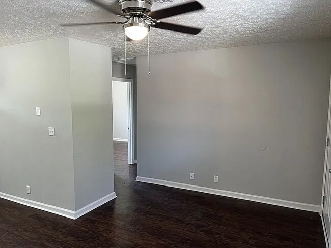 Foto del edificio - 2 Bed 1 Bath Apt - The Flats at 1200