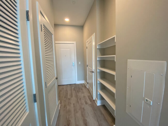 Interior Photo - ONE501