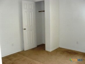 Building Photo - 2914 Ashley Dr