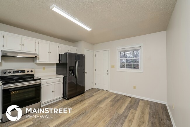 Building Photo - 338 Lori Ln