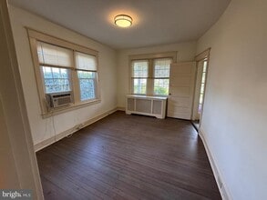 Building Photo - 305 W Wayne Ave