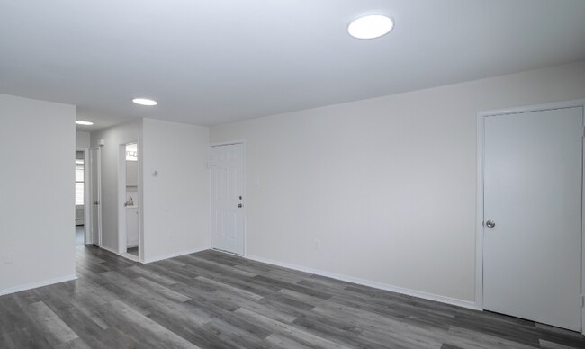 Building Photo - 1914 N Missouri Ave