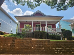 Building Photo - 2090 Lakeside Dr