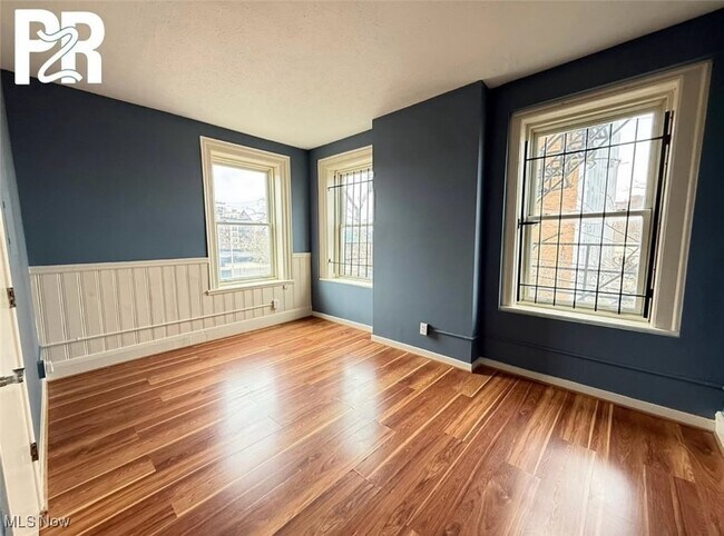 Foto del edificio - 3645 Prospect Ave E