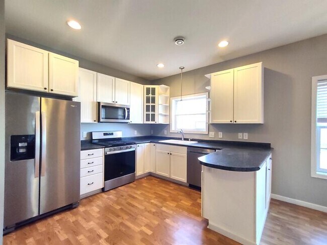 Foto del edificio - 5948 Oakgreen Ave N
