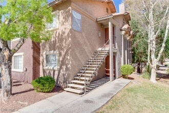 Building Photo - 2750 S Durango Dr