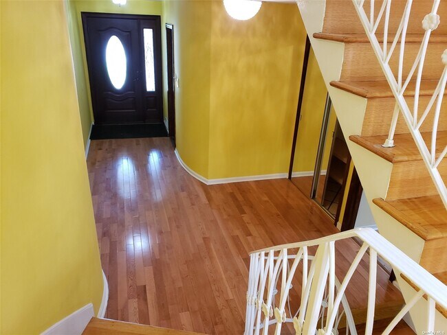 Foto del edificio - 15-40-40 215th St